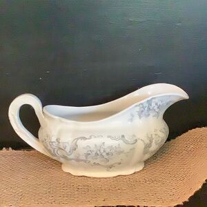 Bridgewood & Son Mikaeo Gravy Boat Vintage Gray and White